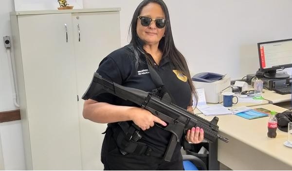 Mandados contra delegada de polícia Maria Selma e companheiro são cumpridos pela Polícia Civil em operação