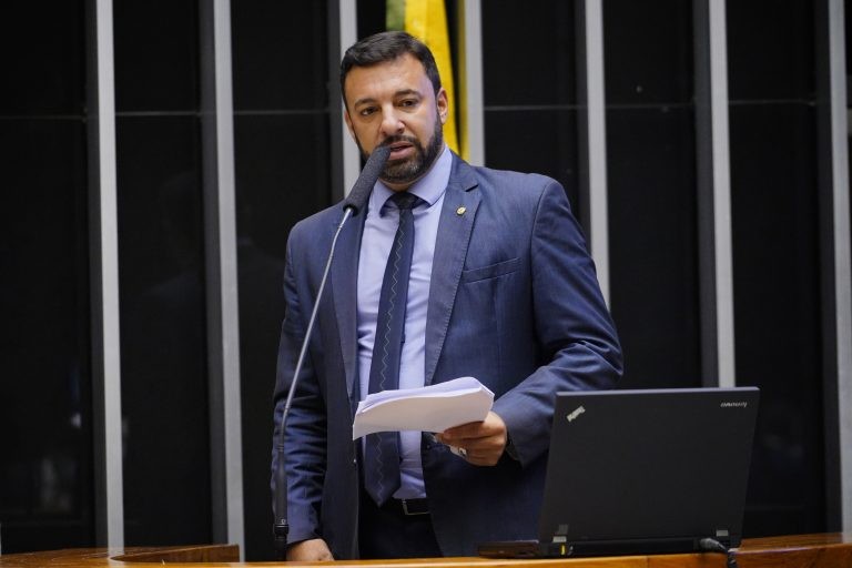 Freitas: candidatos precisam respeitar os princípios da moralidade - (Foto: Pablo Valadares/Câmara dos Deputados)