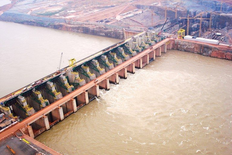 Usina Hidrelétrica Santo Antônio, no Rio Madeira - (Foto: Agência Brasil)