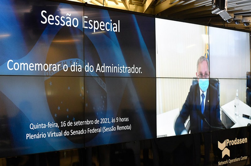 A sessão, conduzida pelo senador Izalci Lucas, foi realizada de forma remota - Leopoldo Silva/Agência Senado