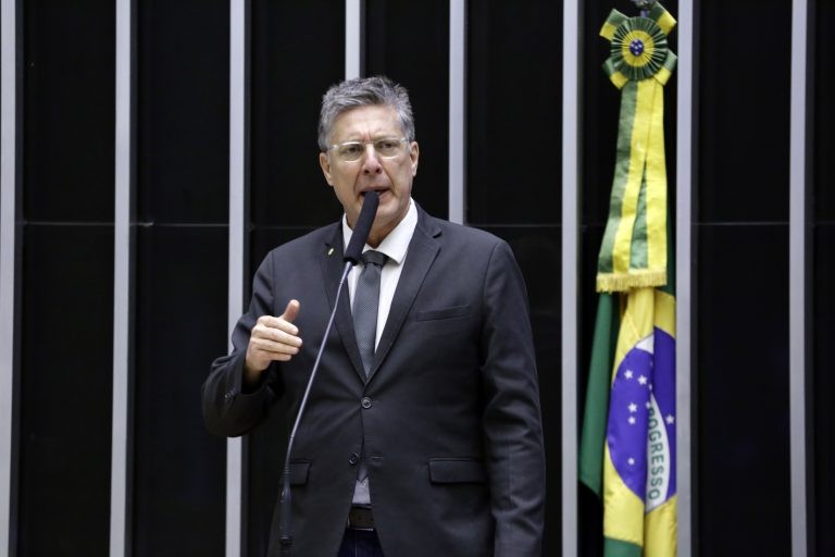 Guiga Peixoto: é preciso confrontar obrigações dos lojistas com benefícios coletivos - (Foto: Najara Araujo/Câmara dos Deputados)