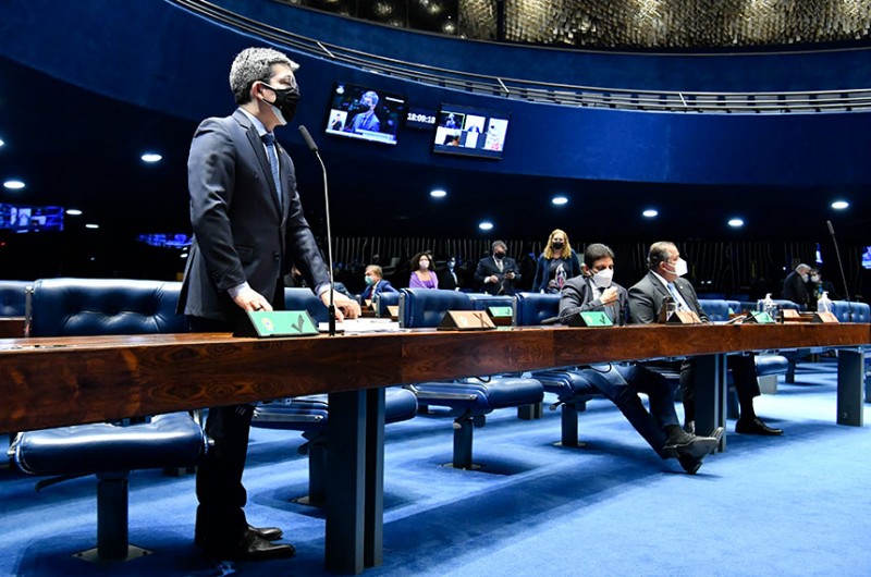 O senador Randolfe Rodrigues (Rede-AP) defendeu a derrubada do veto por considerar que as federações vão possibilitar “a sobrevida de legendas políticas históricas” - Waldemir Barreto/Agência Senado