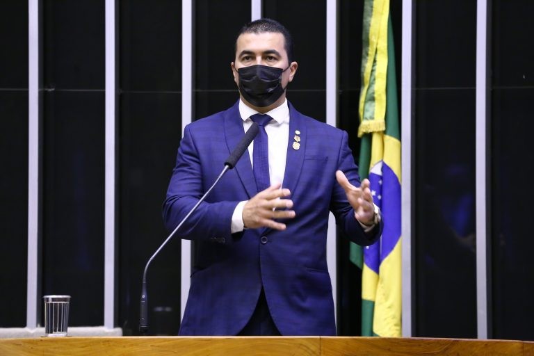 Luis Miranda apresentou parecer favorável à proposta - (Foto: Cleia Viana/Câmara dos Deputados)