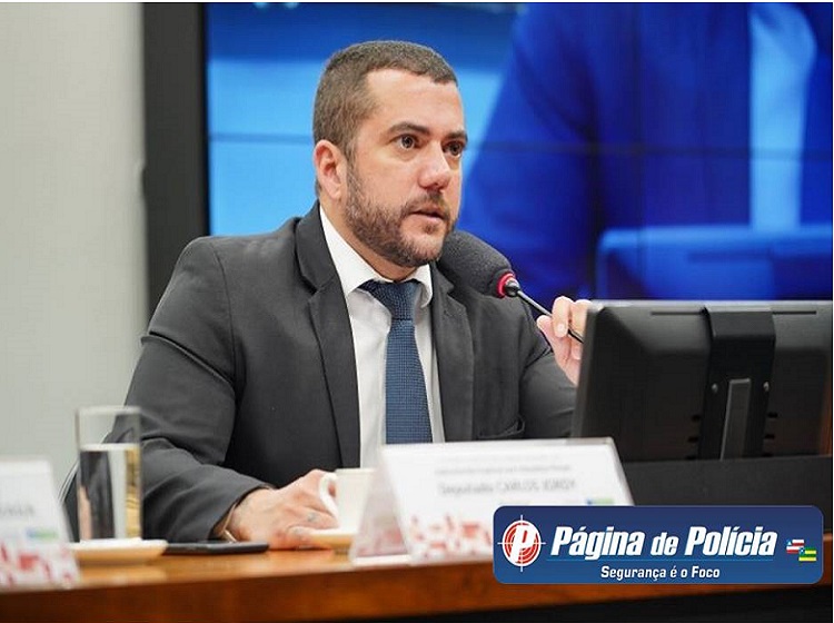 Carlos Jordy: população pede mais rigor na legislação penal - (Foto: Pablo Valadares/Câmara dos Deputados)