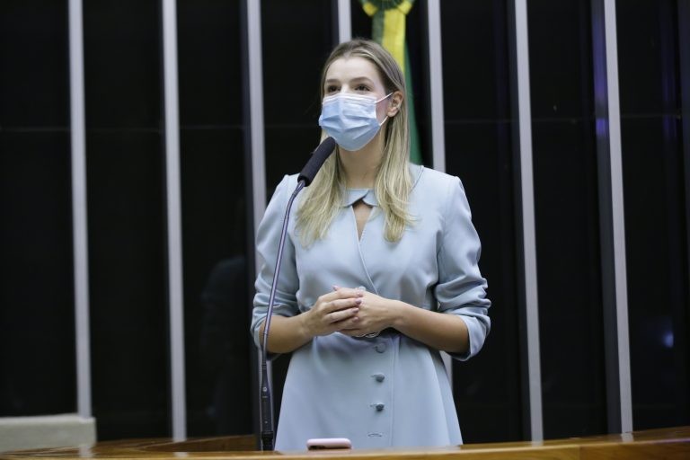 Luiza Canziani: cursos de graduação em Medicina no Brasil carecem da disciplina - (Foto: Michel Jesus/Câmara dos Deputado)