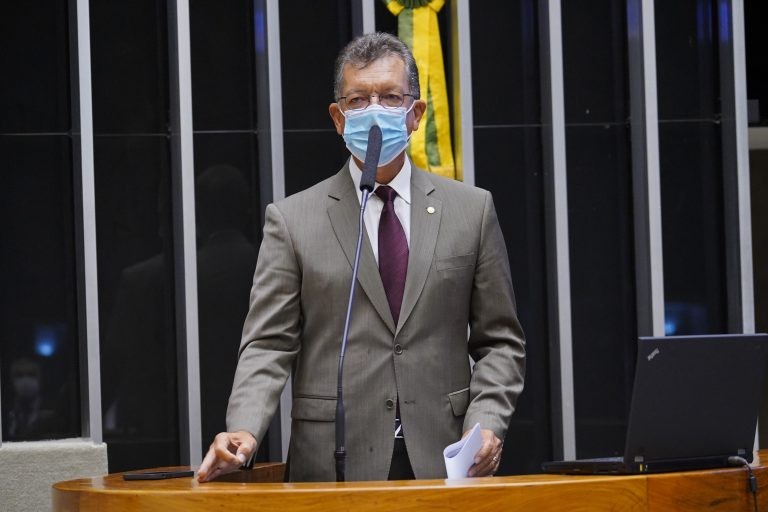 Laercio Oliveira: mudança repara equívoco da lei - (Foto: Pablo Valadares/Câmara dos Deputados)