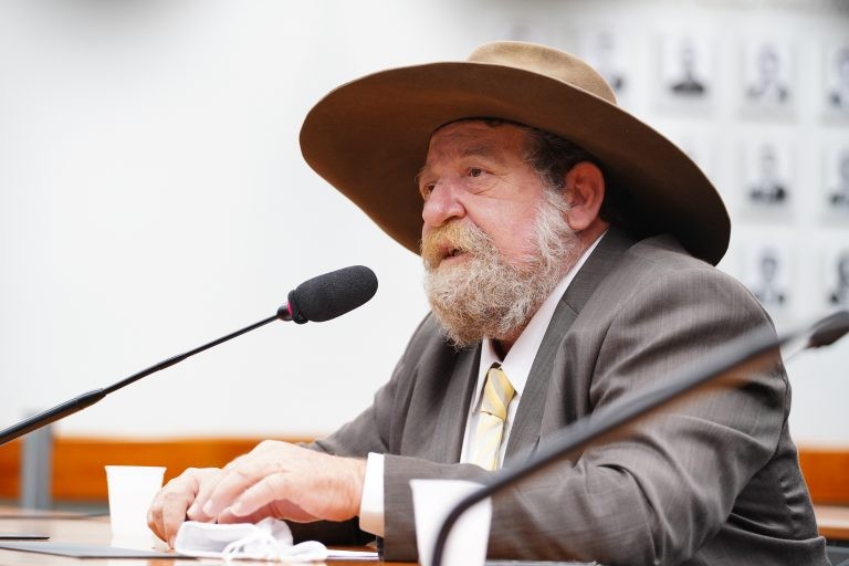 Nelson Barbudo: criação deverá ter autorização dos órgãos competentes - (Foto: Will Shutter/Câmara dos Deputados)