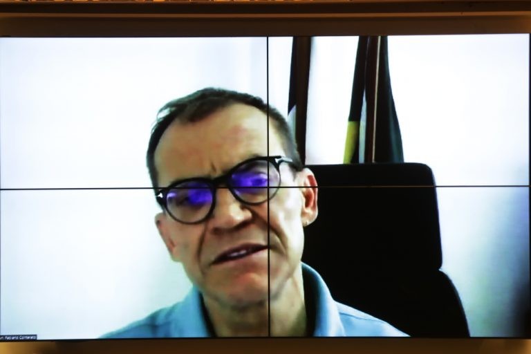 Fabiano Contarato: segundo o Ipea, existem mais de 221 mil pessoas morando nas ruas do Brasil - (Foto: Michel Jesus/Câmara dos Deputados)