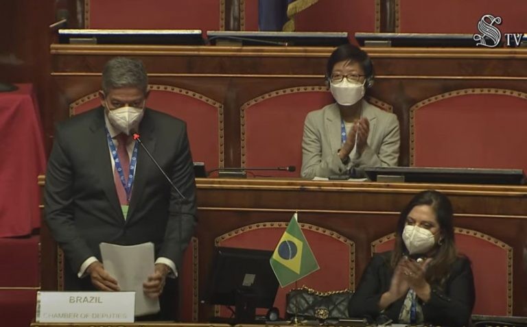 Lira: Brasil quer apoiar e ser apoiado pela comunidade internacional - (Foto: Reprodução TV Senado/Itália)