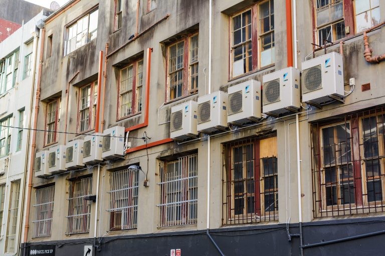 O HFC é usado em aparelhos de ar condicionado - (Foto: James The Dragon)