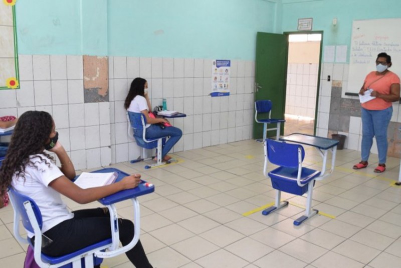 Volta às aulas na rede pública de Cachoeiro do Itapemirim (ES): crise sanitária causou perda no aprendizado e acentuou desigualdades - Márcia Leal/PMCI