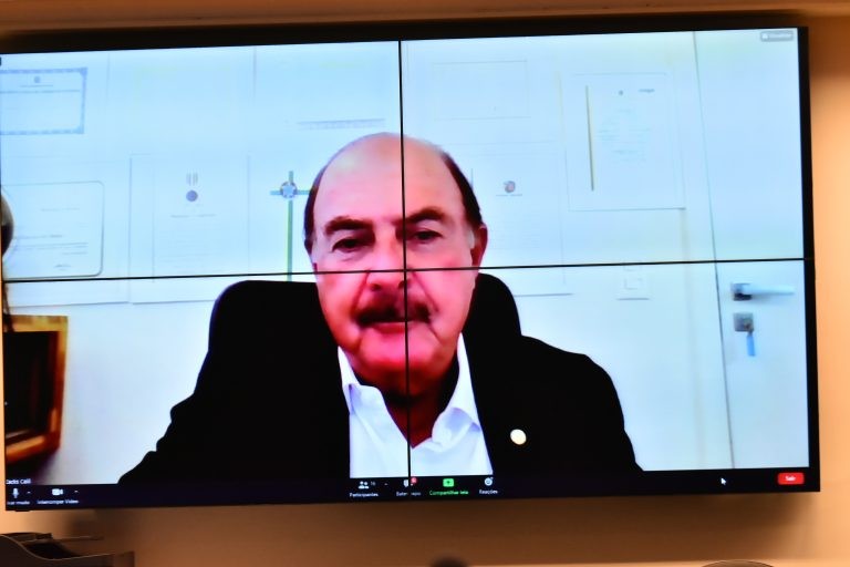 Zacharias Calil excluiu exigência de dois especialistas - (Foto: Reila Maria/Câmara dos Deputados)