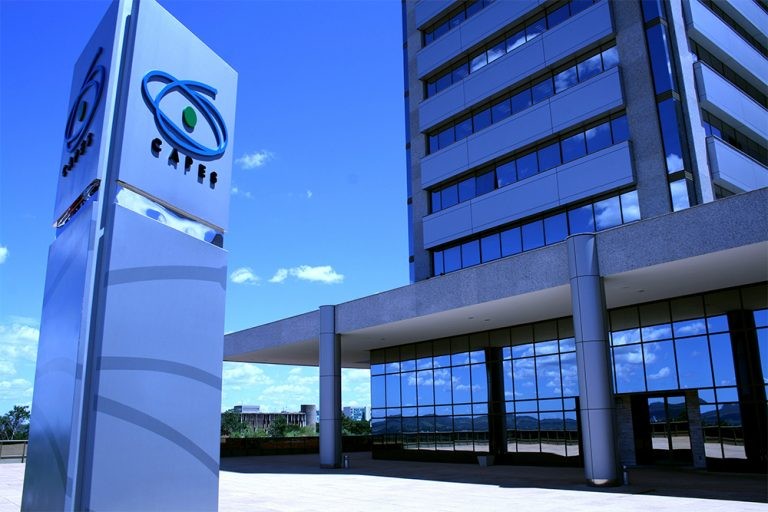 A Capes avalia mais de 6 mil cursos de pós-graduação no País - (Foto: Divulgação/Ministério da Educação)