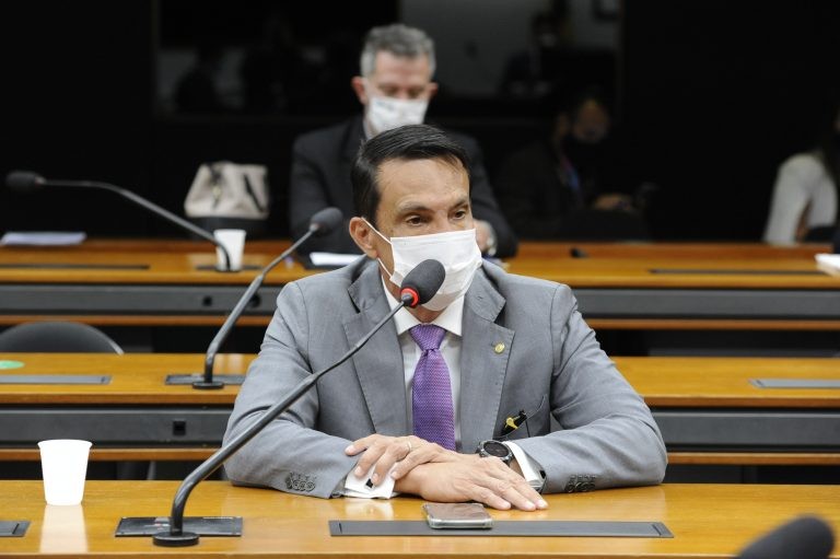 Deputado Sidney Leite, relator na Comissão de Educação - (Foto: Gustavo Sales/Câmara dos Deputados)