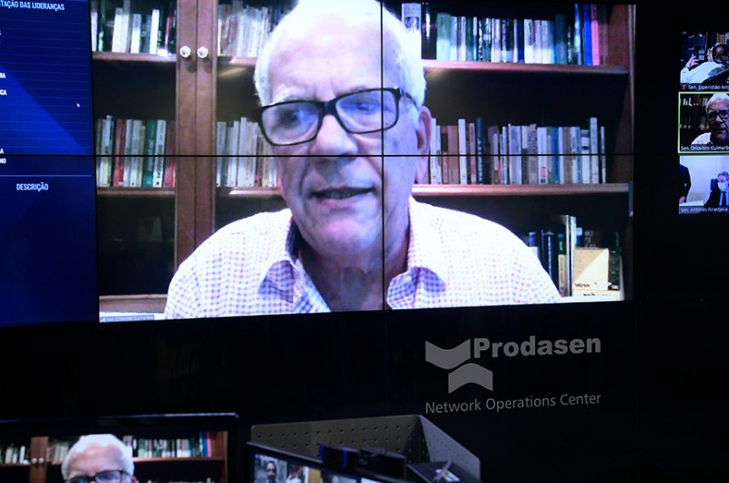 O debate é uma iniciativa do senador Oriovisto Guimarães (Podemos-PR)