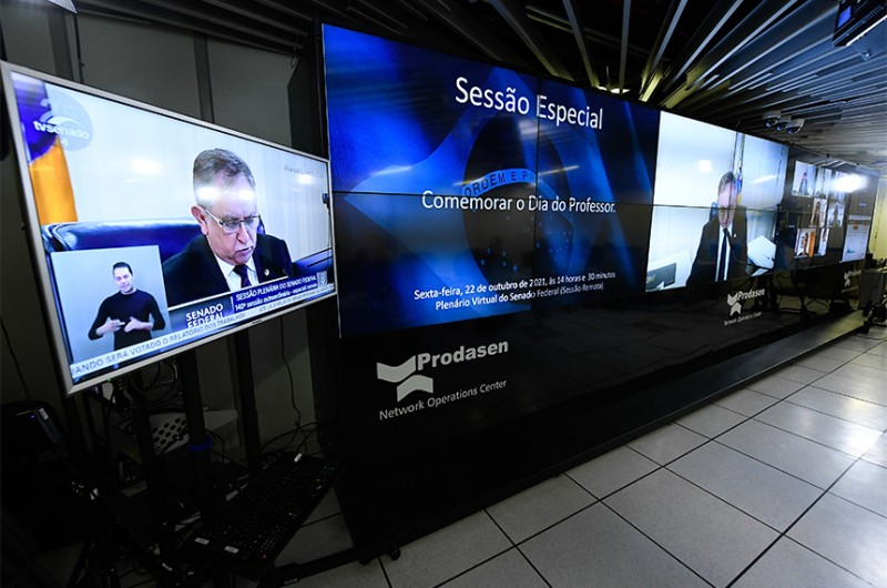 A sessão foi realizada a pedido do senador Izalci Lucas (PSDB-DF), que também presidiu o Plenário virtual - Jefferson Rudy/Agência Senado