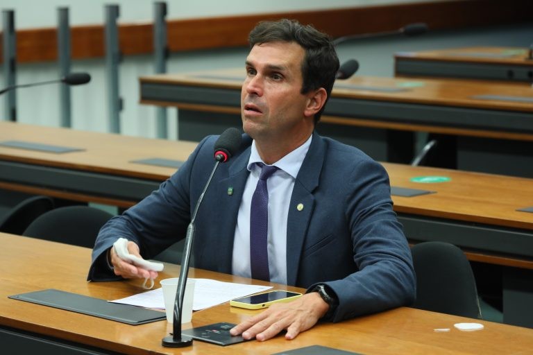 Luiz Lima: proposta contém elementos que permitem aprimorar a lei vigente - (Foto: Cleia Viana/Câmara dos Deputados)