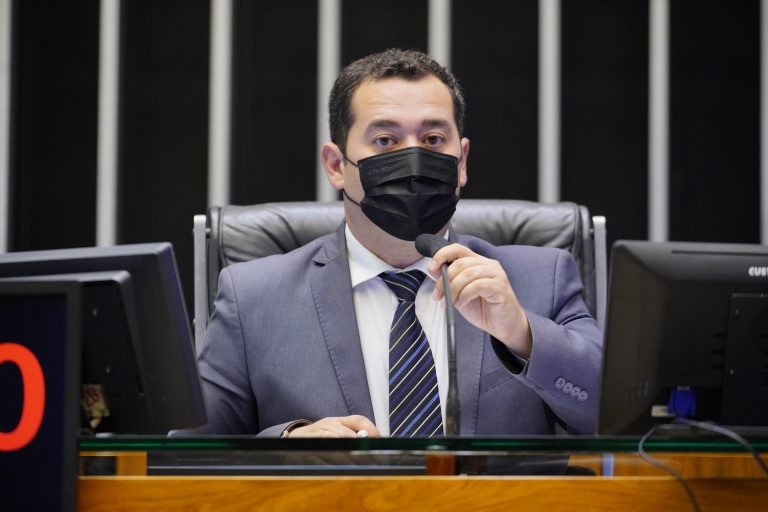 Ricardo Silva acatou sugestões feitas pela Secretaria de Previdência - (Foto: Pablo Valadares/Câmara dos Deputados)