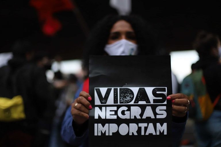 Grupo promoveu debates sobre racismo ao longo do ano - (Foto: Roberto Parizotti/FotosPublicas)