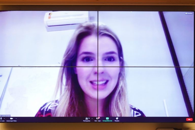 Luisa Canziani: ensino híbrido pode melhorar a gestão educacional - (Foto: Michel Jesus/Câmara dos Deputados)