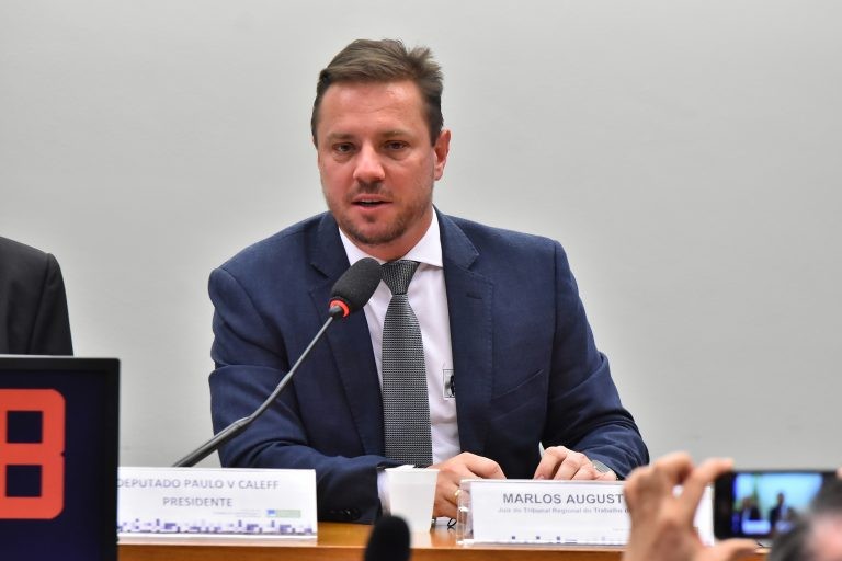 Melek defende menos interferência do Estado nas contratações de trabalhadores - (Foto: Reila Maria/Câmara dos Deputados)