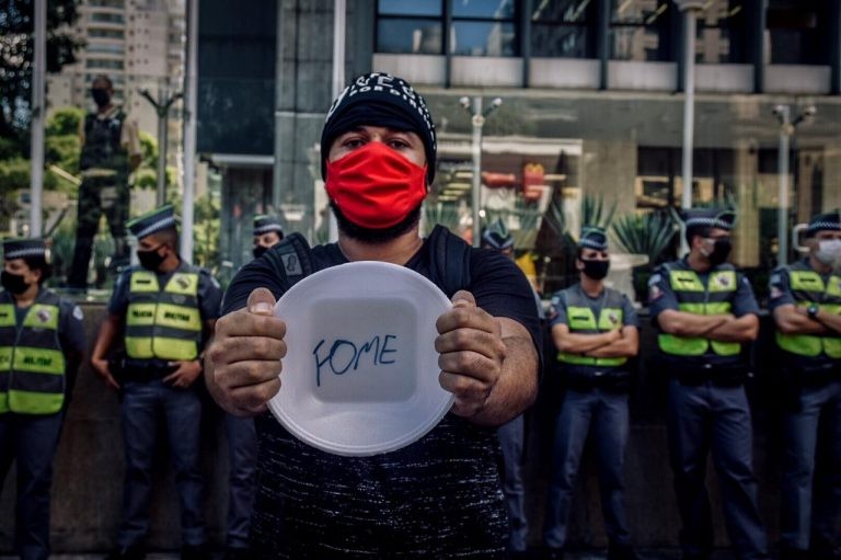 Ato do movimento “Coalizão Negra” por direito ao auxílio emergencial e vacina para todos - (Foto: Elineudo Meira / @fotografia.75)