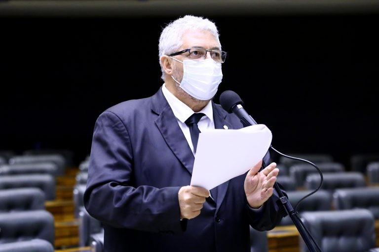 Subtenente Gonzaga apresentou substitutivo mudando o texto original - (Foto: Cleia Viana/Câmara dos Deputados)