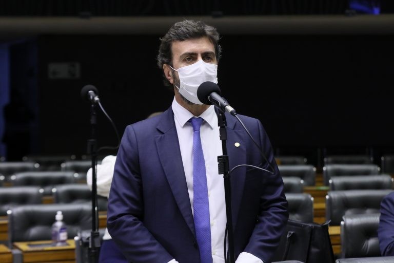 Freixo excluiu a punição para proprietário coagido a ceder imóvel - (Foto: Michel Jesus/Câmara dos Deputados)