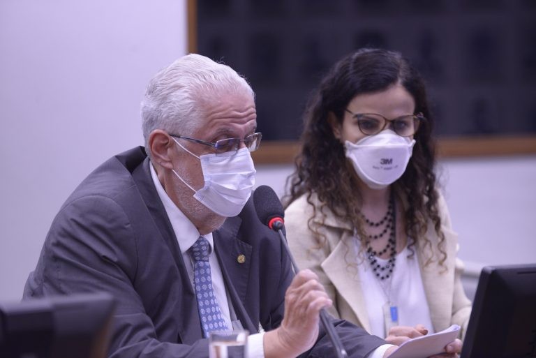 Jorge Solla pede a inclusão dos pacientes no Benefício de Prestação Continuada - (Foto: Billy Boss/Câmara dos Deputados)