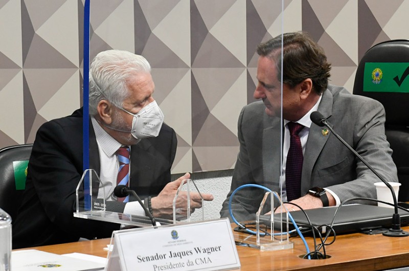 Os presidentes da CMA e da CRA, Jaques Wagner e Acir Gurgacz, em uma das audiências conjuntas das duas comissões, em outubro - Roque de Sá/Agência Senado