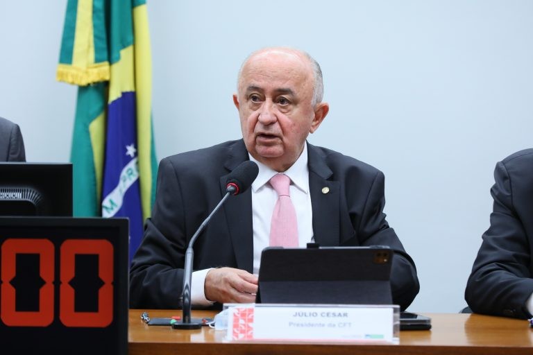 Julio César: pregão eletrônico está em sintonia com a dinâmica negócios - (Foto: Cleia Viana/Câmara dos Deputados)