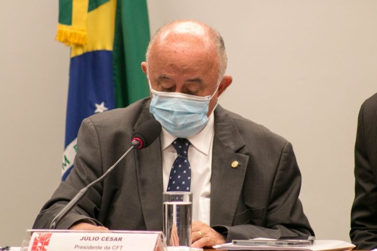 Para o deputado Júlio César, mudança é positiva - (Foto: Marina Ramos/Câmara dos Deputados)