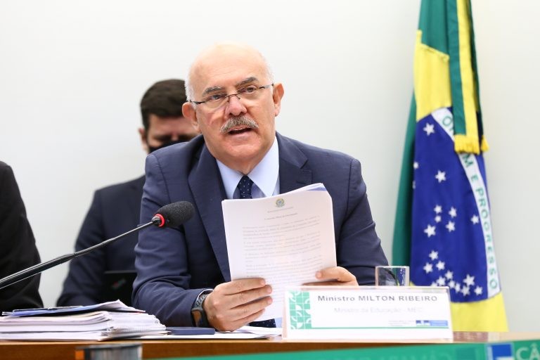 Milton Ribeiro se ofereceu para voltar à comissão depois do Enem - (Foto: Cleia Viana/Câmara dos Deputados)