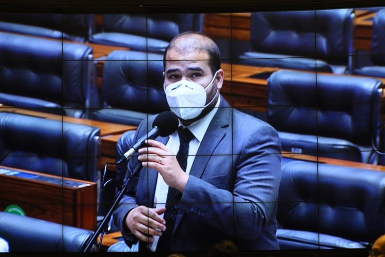 Lucas Vergílio recomendou a aprovação da proposta - (Foto: Cleia Viana/Câmara dos Deputados)