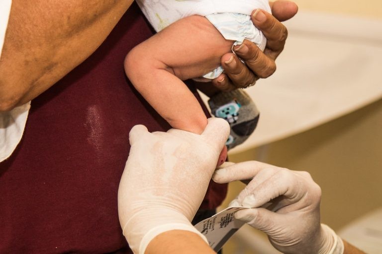 Uma lei deste ano ampliou doenças rastreadas pelo teste do pezinho - (Foto: Michel Corvello/Prefeitura de Pelotas)