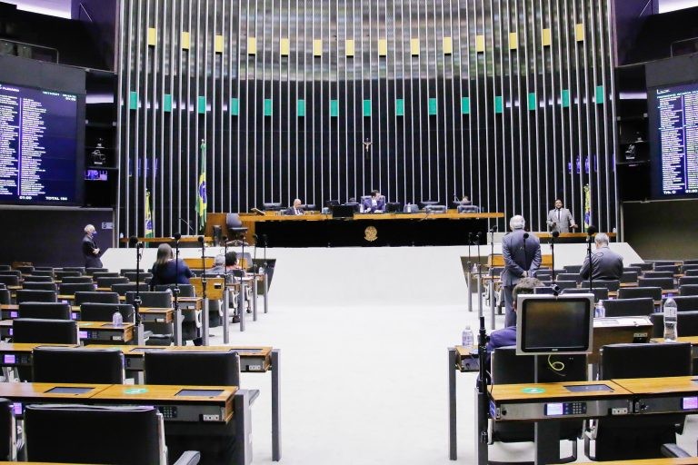 Deputados em sessão do Plenário - (Foto: Marina Ramos/Câmara dos Deputados)