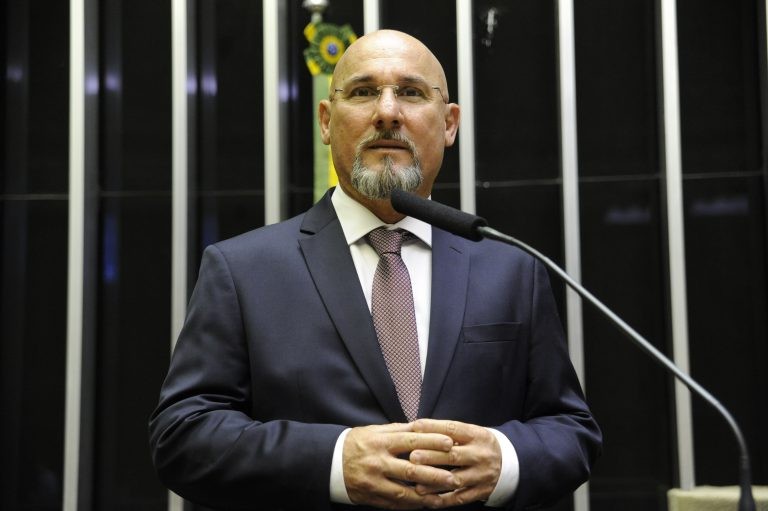 Cristiano Vale recomendou a aprovação da proposta - (Foto: Câmara dos Deputados)
