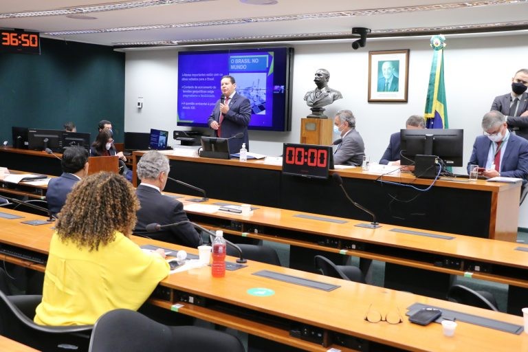 Mourão disse que há desaceleração do desmatamento: 