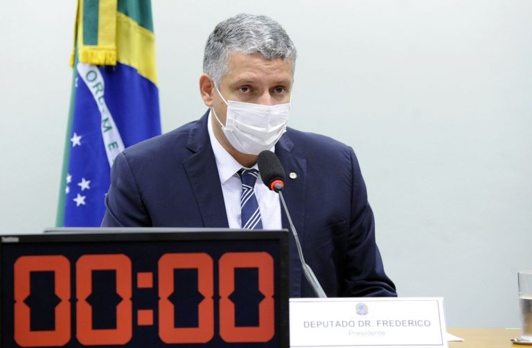 Para Dr. Frederico, é preciso garantir o bem-estar das pessoas idosas - (Foto: Gustavo Sales/Câmara dos Deputados)
