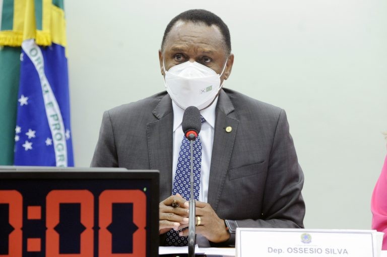 Ossesio Silva: demora do INSS prejudica orçamento dos idosos - (Foto: Gustavo Sales/Câmara dos Deputados)