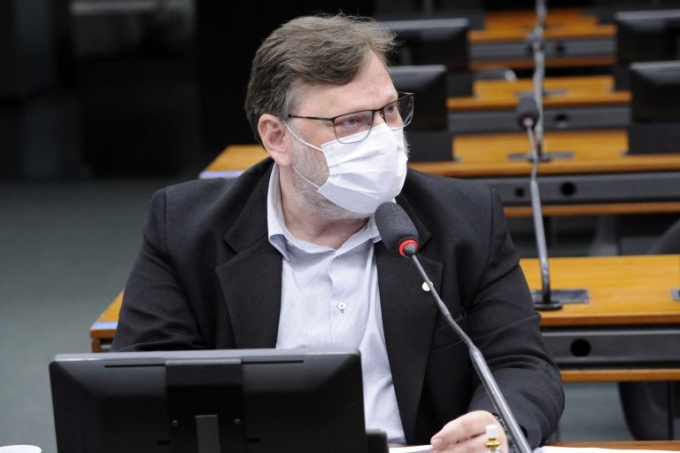 Deputado Paulo Bengtson, relator do projeto de lei - (Foto: Gustavo Sales/Câmara dos Deputados)