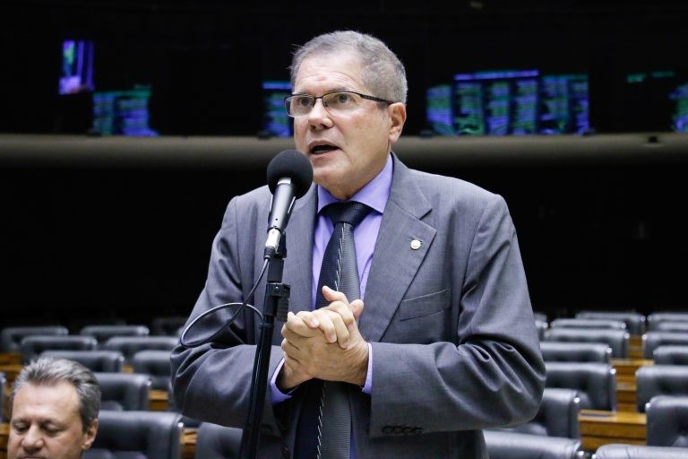 José Rocha apresentou parecer favorável ao texto - (Foto: Marina Ramos/Câmara dos Deputados)
