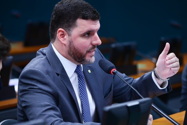 Deputado Pedro Lupion, relator do projeto na CCJ - (Foto: Billy Boss/Câmara dos Deputados)