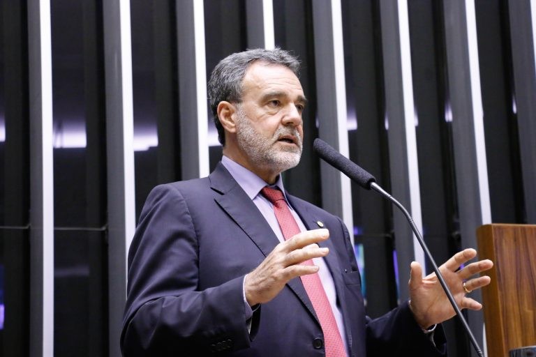 Daniel Almeida: proposta promove recomposição dos quadros do MPT - (Foto: Marina Ramos/Câmara dos Deputados)