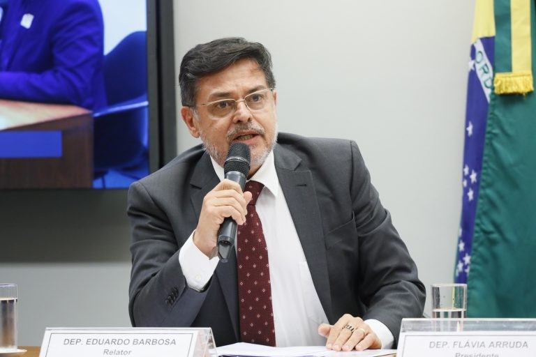 Texto de Barbosa esclarece pontos sobre a isenção do IPI - (Foto: Luis Macedo/Câmara dos Deputados)