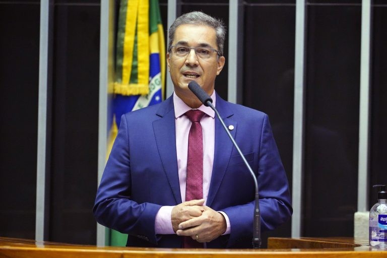 Ted Conti concorda que infraestrutura das TICs deve ser atividade típica de Estado - (Foto: Pablo Valadares/Câmara dos Deputados)