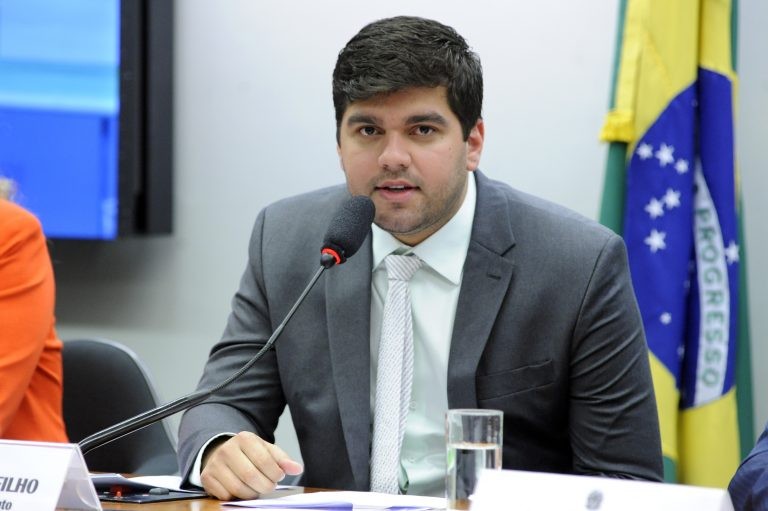 Marreca Filho: medida aumentará competitividade dos pescadores artesanais - (Foto: Cleia Viana/Câmara dos Deputados)