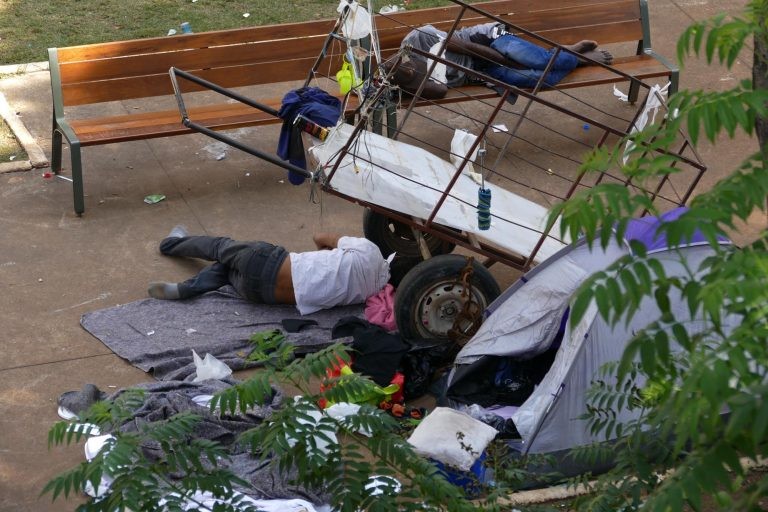 Deputados dizem que a lei é uma dupla punição aos desempregados - (Foto: Jorge Araujo/Fotos Publicas)