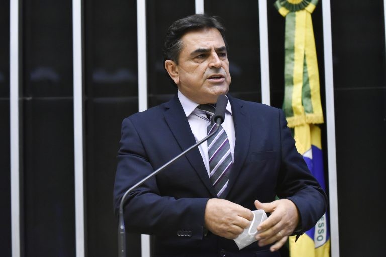 Sávio ressaltou que estradas mineiras continuam interditadas por causa das chuvas - (Foto: Zeca Ribeiro/Câmara dos Deputados)