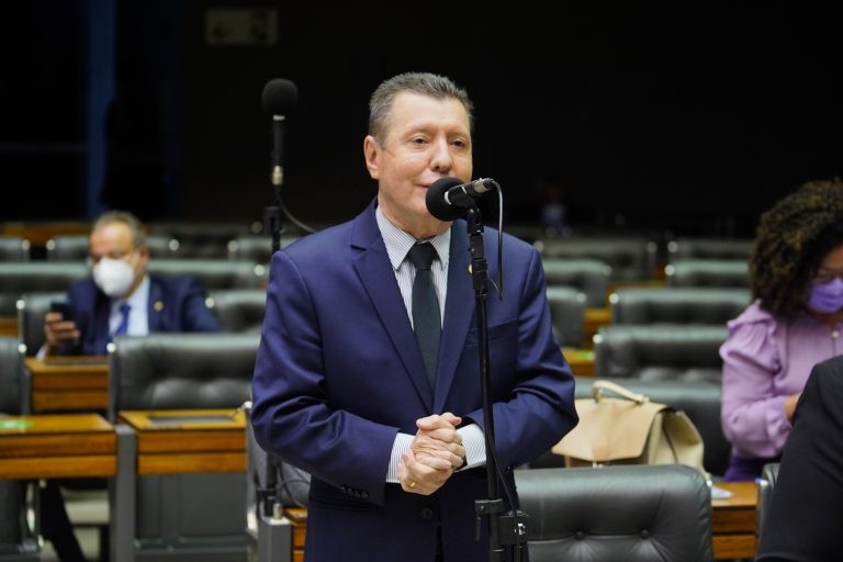 José Nelto: deve-se privilegiar o direito à vida - (Foto: Pablo Valadares/Câmara dos Deputados)